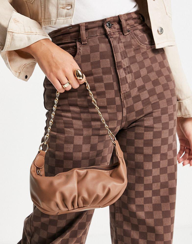 商品ASOS|ASOS DESIGN 70s ruched curved shoulder bag with chain in tan,价格¥90,第5张图片详细描述