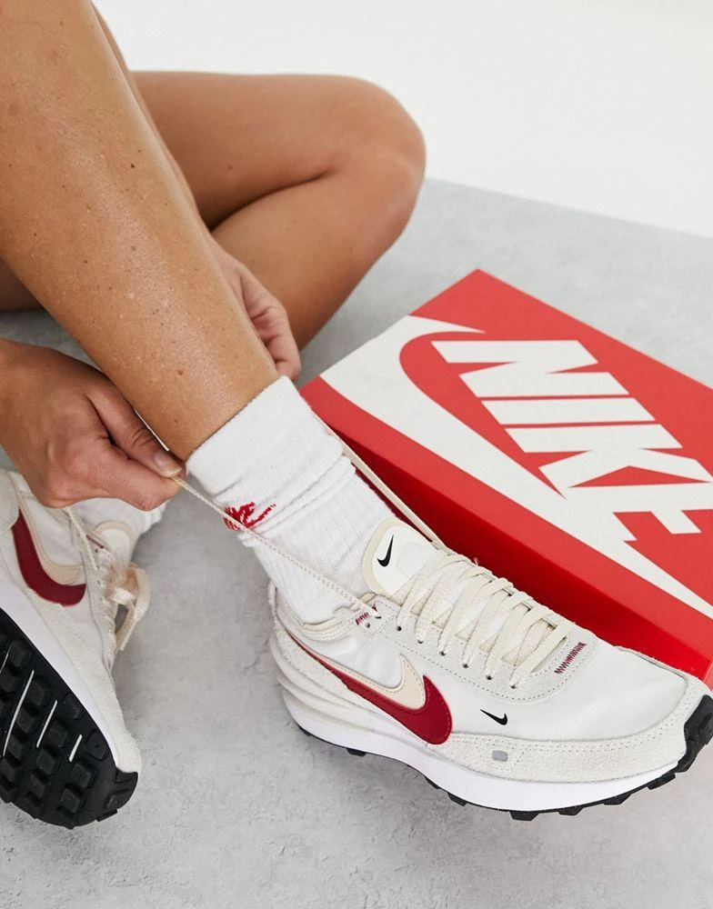 商品NIKE|Nike Waffle One SE trainers in cream and gym red.,价格¥700,第3张图片详细描述