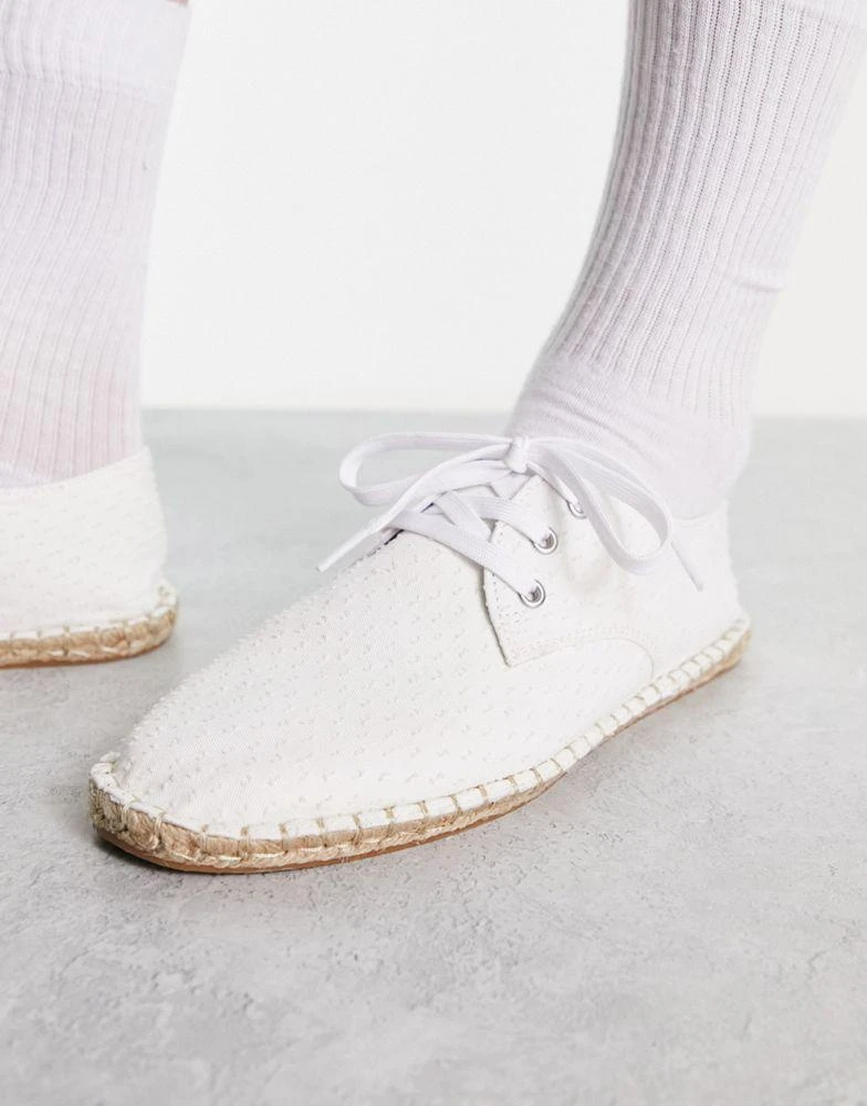 商品ASOS|ASOS DESIGN lace up espadrilles in white textured canvas,价格¥89,第4张图片详细描述