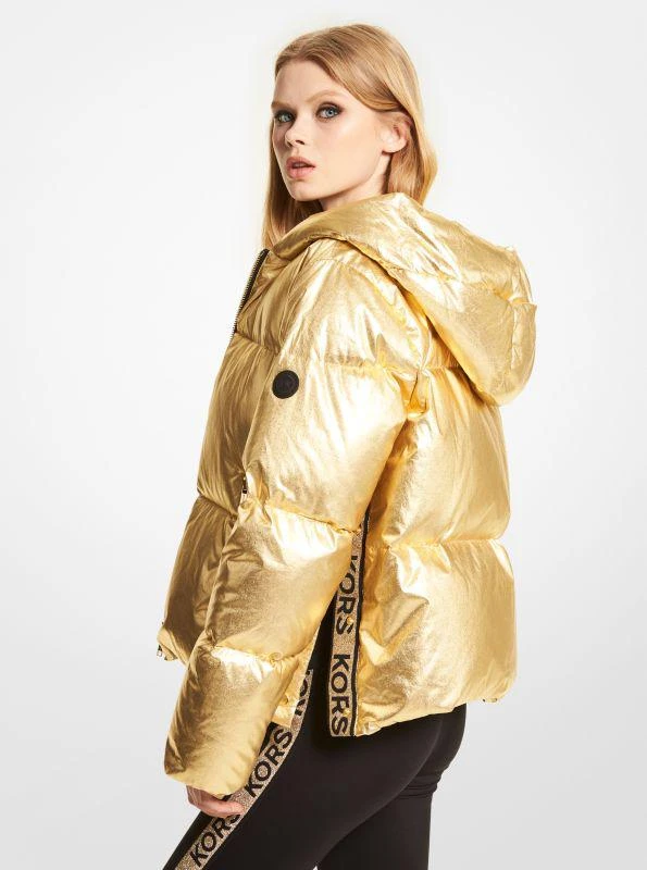 商品Michael Kors|Metallic Ciré Logo Tape Puffer Jacket,价格¥592,第2张图片详细描述