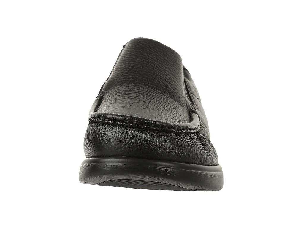 Side Gore Slip On Comfort Loafer 商品