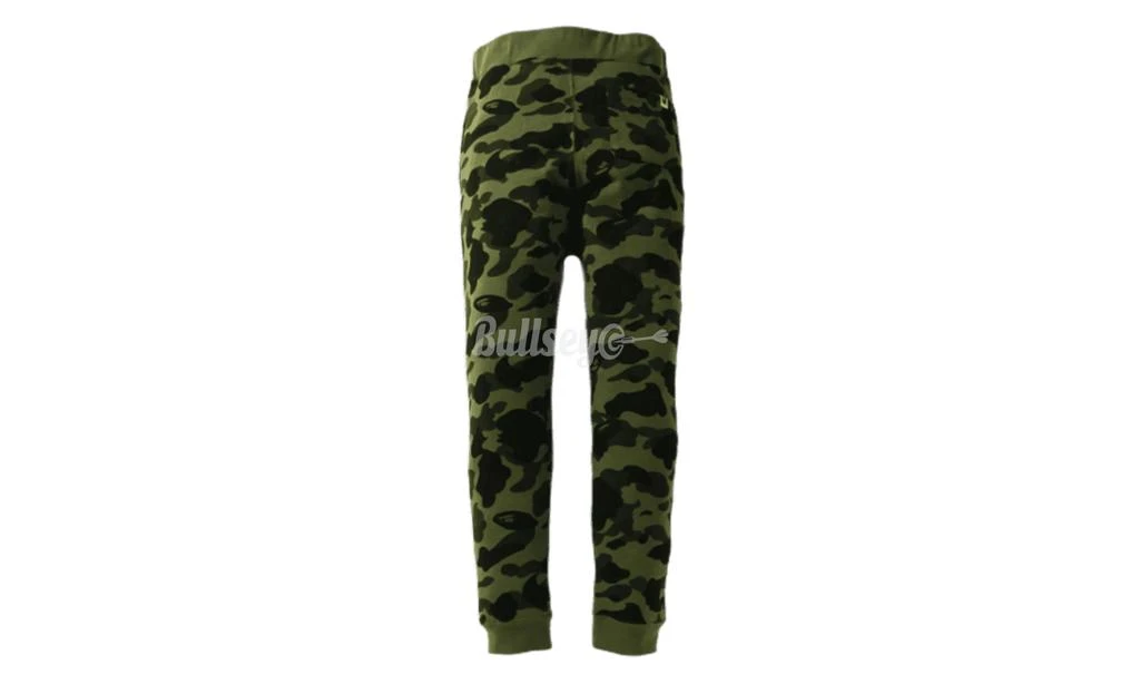 商品Bape|Bape First Camo Sweatpants,价格¥2331,第2张图片详细描述