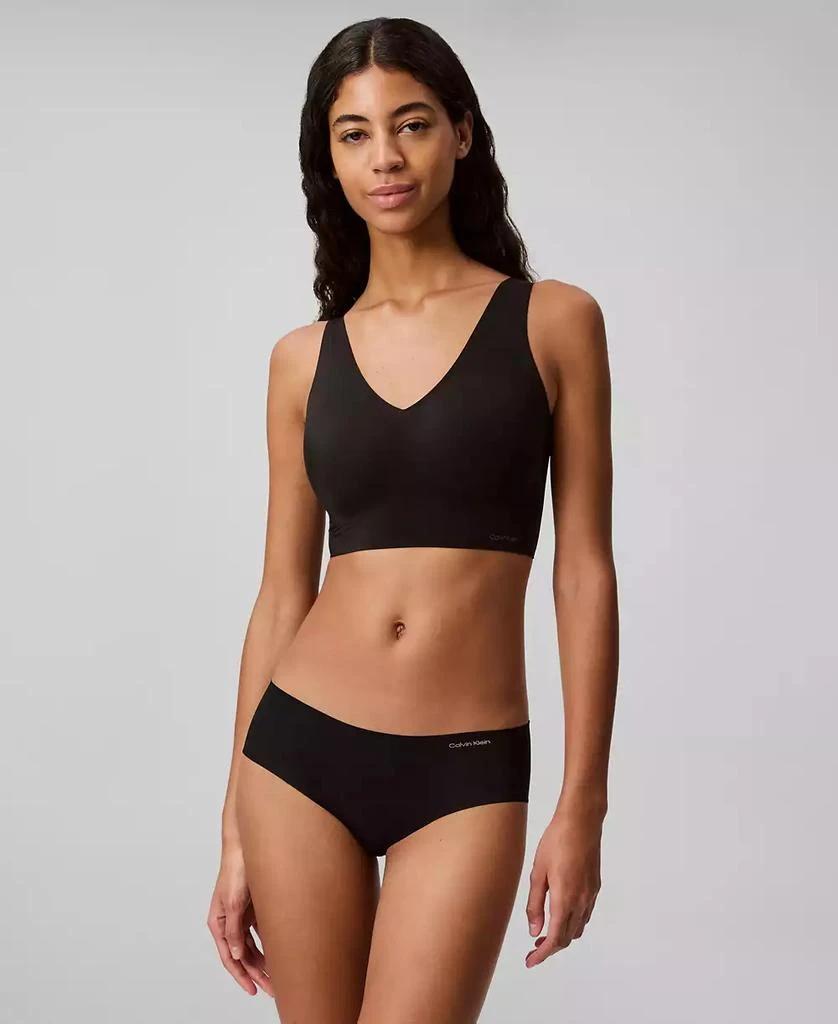 商品Calvin Klein|Calvin Klein Invisibles Hipster 女式无痕三角内裤,价格¥85,第3张图片详细描述