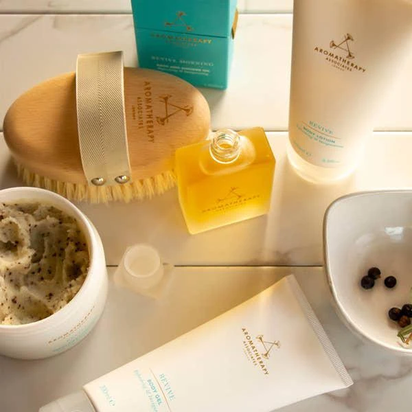 商品Aromatherapy Associates|Aromatherapy Associates Polishing Body Brush (Worth $35.00),价格¥284,第4张图片详细描述