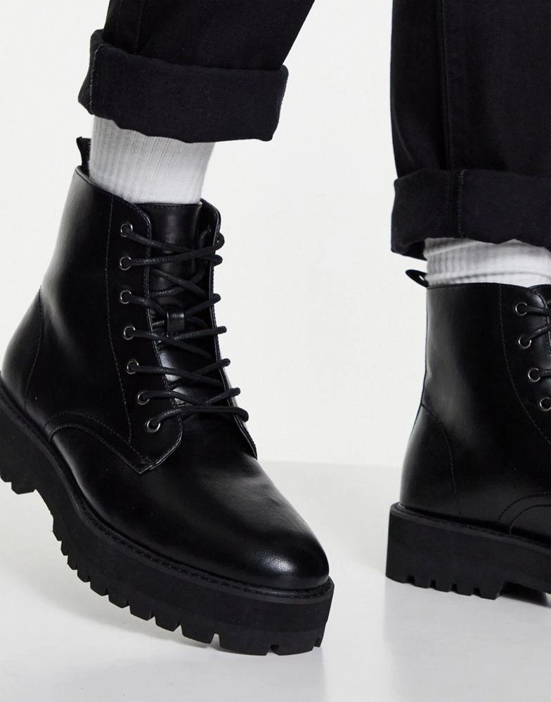 商品ASOS|ASOS DESIGN lace up boot in black faux leather with raised chunky sole,价格¥215,第4张图片详细描述