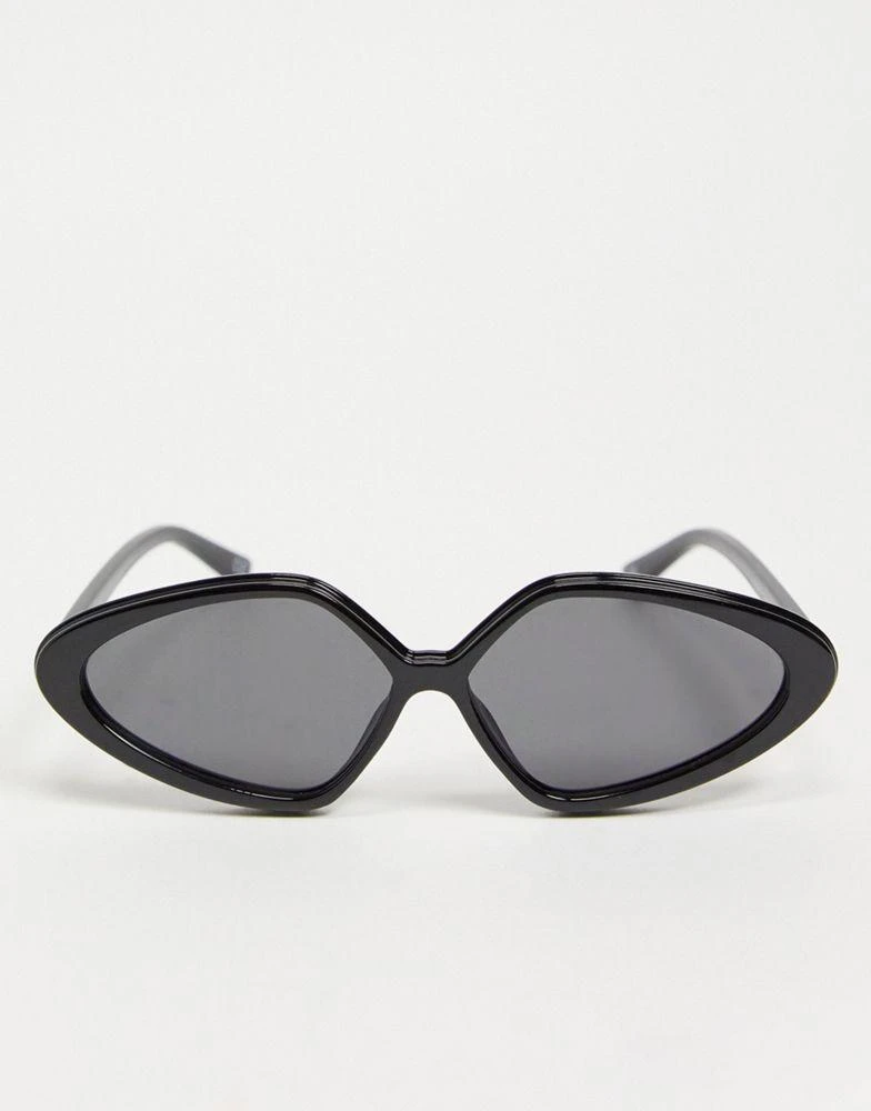 商品ASOS|ASOS DESIGN frame oval cat eye sunglasses in shiny black - BLACK,价格¥28,第3张图片详细描述