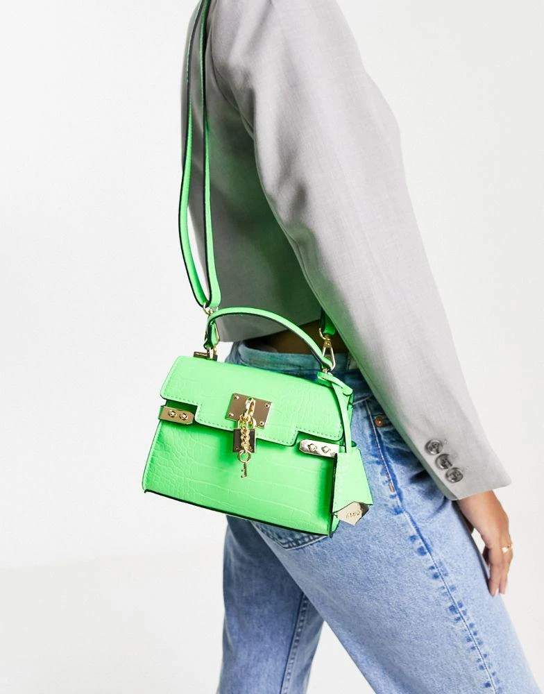 商品ALDO|ALDO Vontessa padlock croc top handle bag in green,价格¥262,第3张图片详细描述