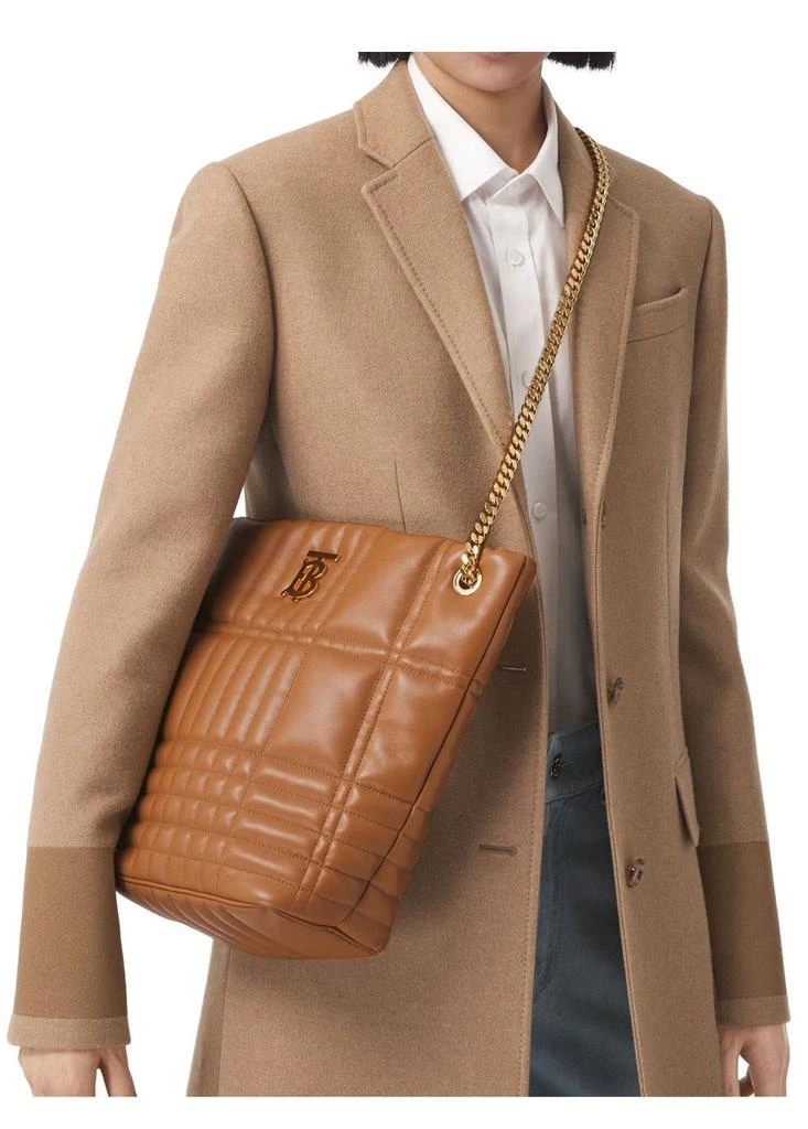 商品Burberry|Medium quilted lambskin lola bucket bag,价格¥13927,第4张图片详细描述