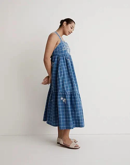 Embroidered Cicely Tiered Midi Dress in Plaid 商品