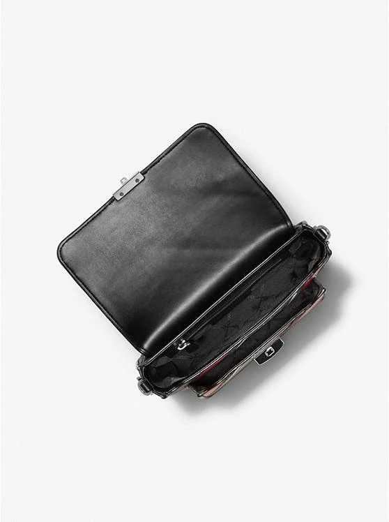 商品Michael Kors|Bradshaw Medium Logo Embossed Stripe Messenger Bag,价格¥1279,第2张图片详细描述