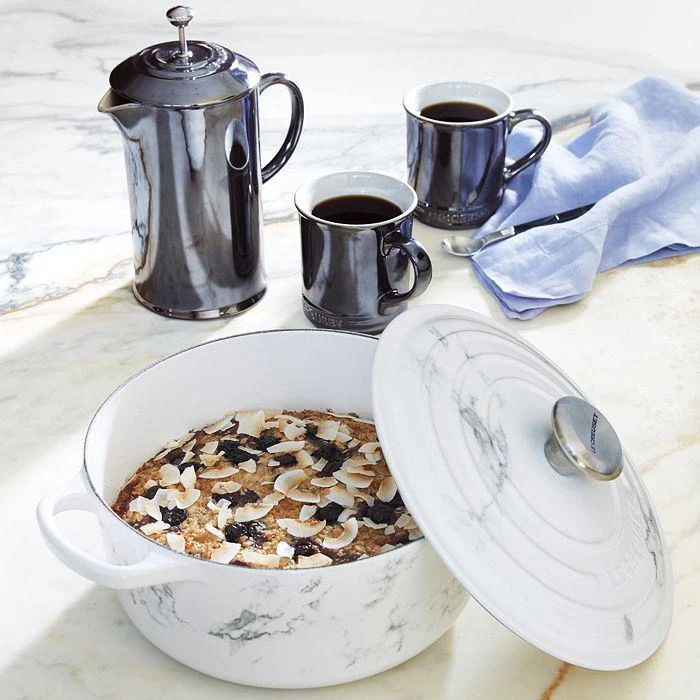 商品Le Creuset|4.5 Qt. Marble Appliqué Round Dutch Oven - Exclusive,价格¥3113,第2张图片详细描述