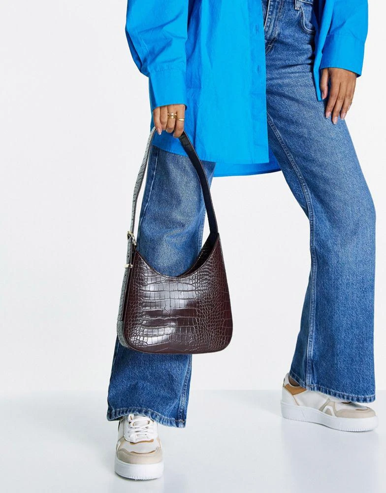 商品ASOS|ASOS DESIGN angled shoulder bag with buckle in brown croc,价格¥118,第3张图片详细描述