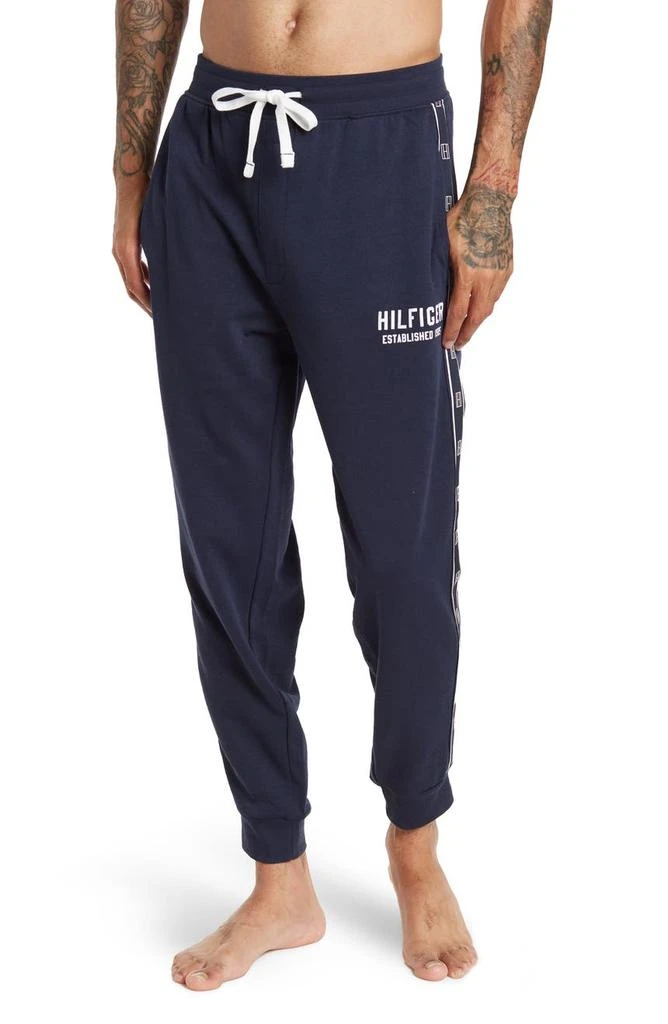 商品Tommy Hilfiger|Logo Tape Joggers,价格¥167,第1张图片