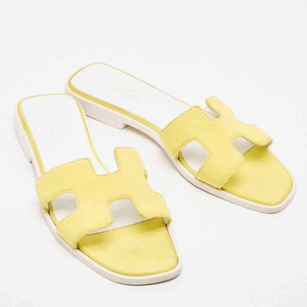 商品[二手商品] Hermes|Hermes Yellow Fabric Oran Flat Slides Size 37,价格¥3735,第4张图片详细描述