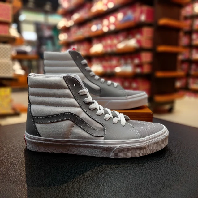 商品Vans|【韩国直邮|包邮包税】万斯 Sk8-Hi #Classic Sport #男女通用鞋 # frost gray/true white (VN0A5JMJA51),价格¥396,第1张图片