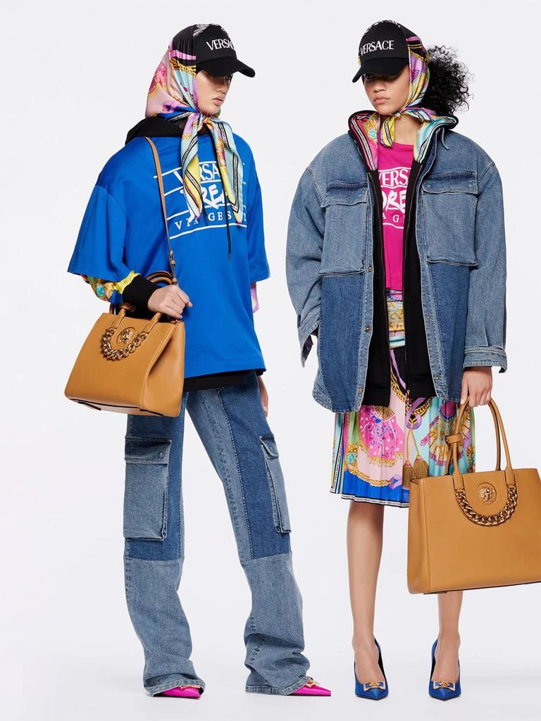 商品Versace|Oversized Patchwork Cotton Denim Shirt,价格¥9315,第1张图片详细描述
