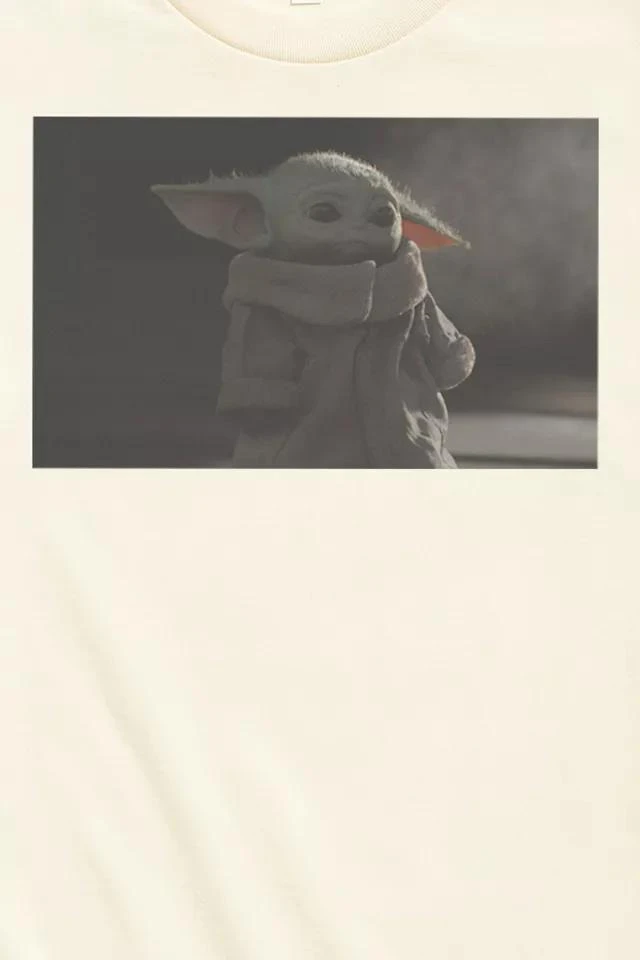 商品Urban Outfitters|Star Wars The Mandalorian Baby Yoda Tee,价格¥152,第2张图片详细描述