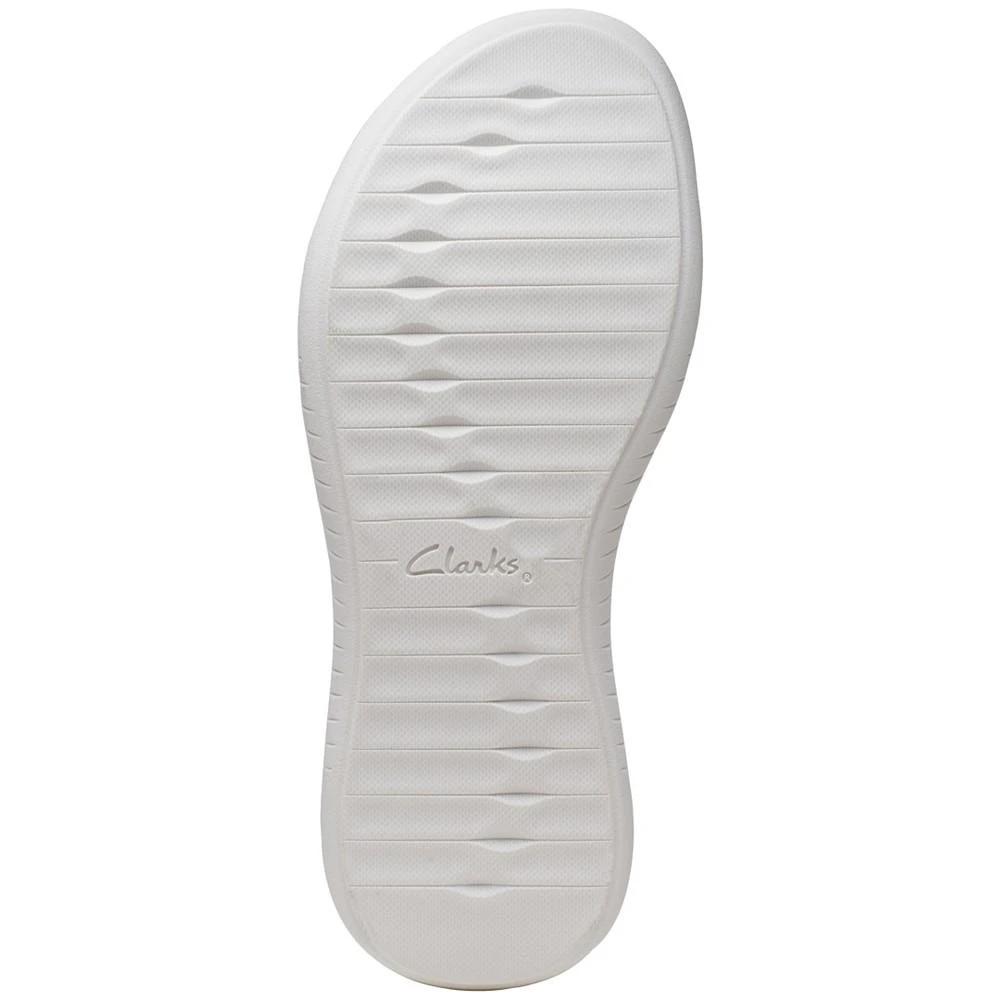 商品Clarks|Women's Cloudsteppers Glide Bay Slip-On Sandals,价格¥244,第5张图片详细描述