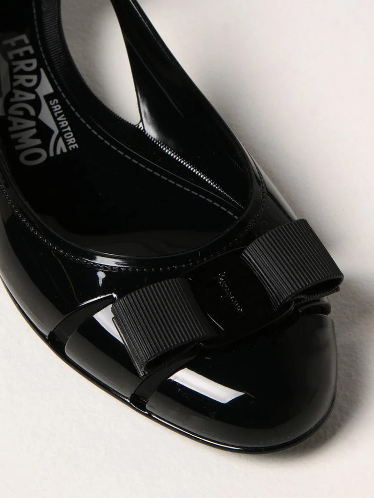 商品Salvatore Ferragamo|Ferragamo Vara Jelly ballet flats,价格¥2024,第4张图片详细描述