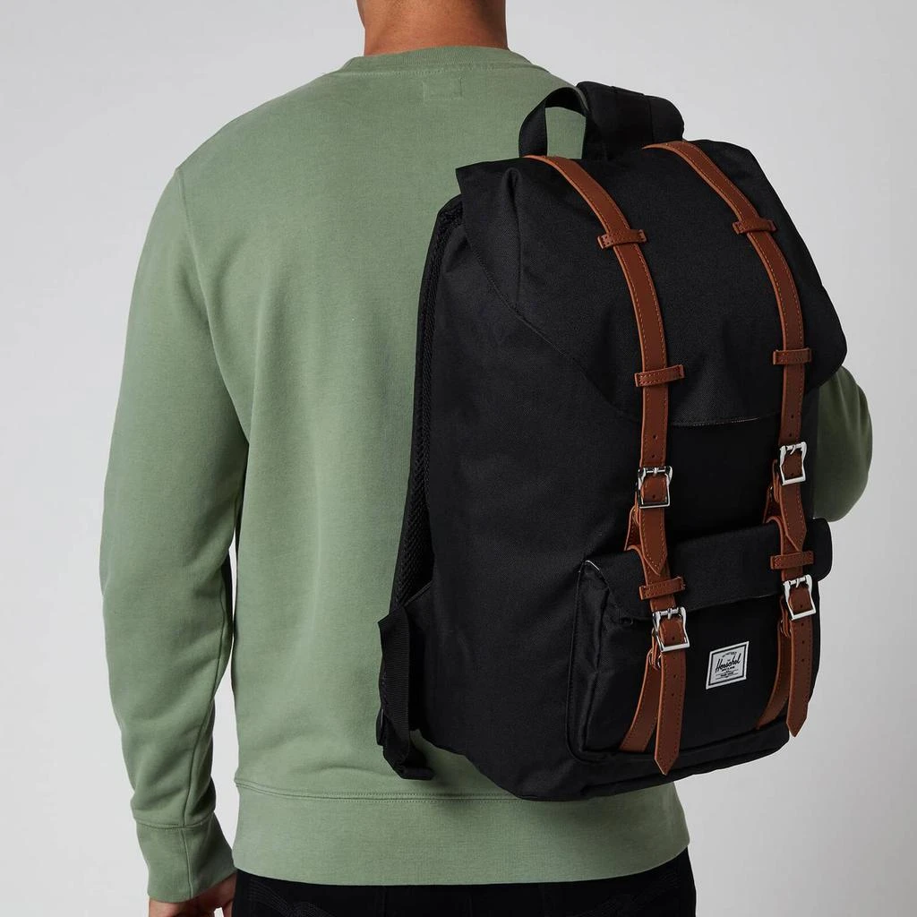 商品Herschel Supply|HERSCHEL SUPPLY CO. MEN'S LITTLE AMERICA BACKPACK - BLACK/TAN,价格¥980,第2张图片详细描述