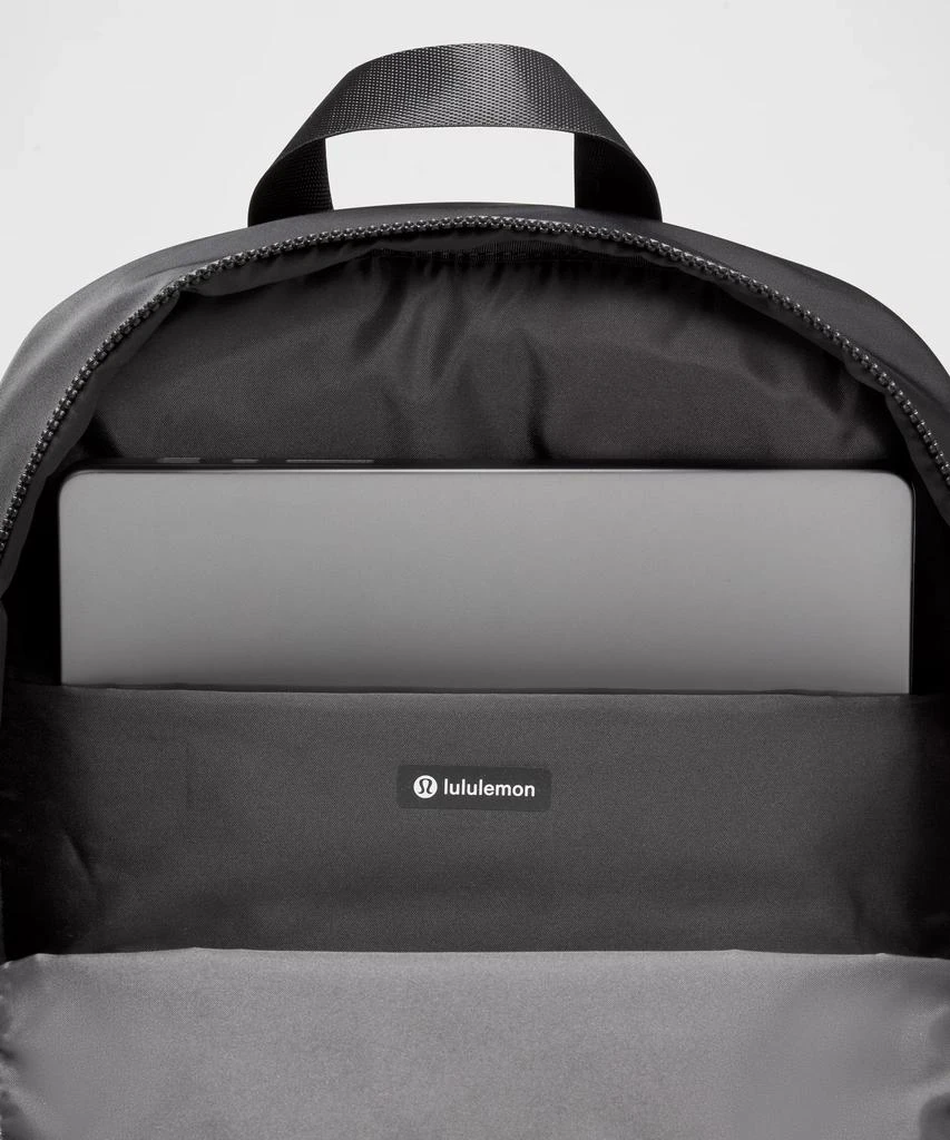 Everywhere Backpack 22L 商品