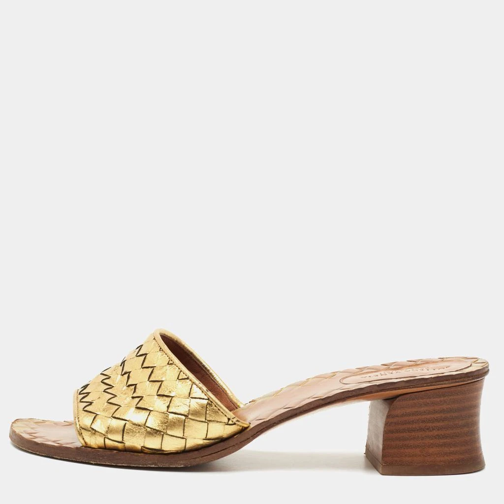 商品[二手商品] Bottega Veneta|Bottega Veneta Gold Intrecciato Leather Ravello Slide Sandals Size 37,价格¥2800,第1张图片