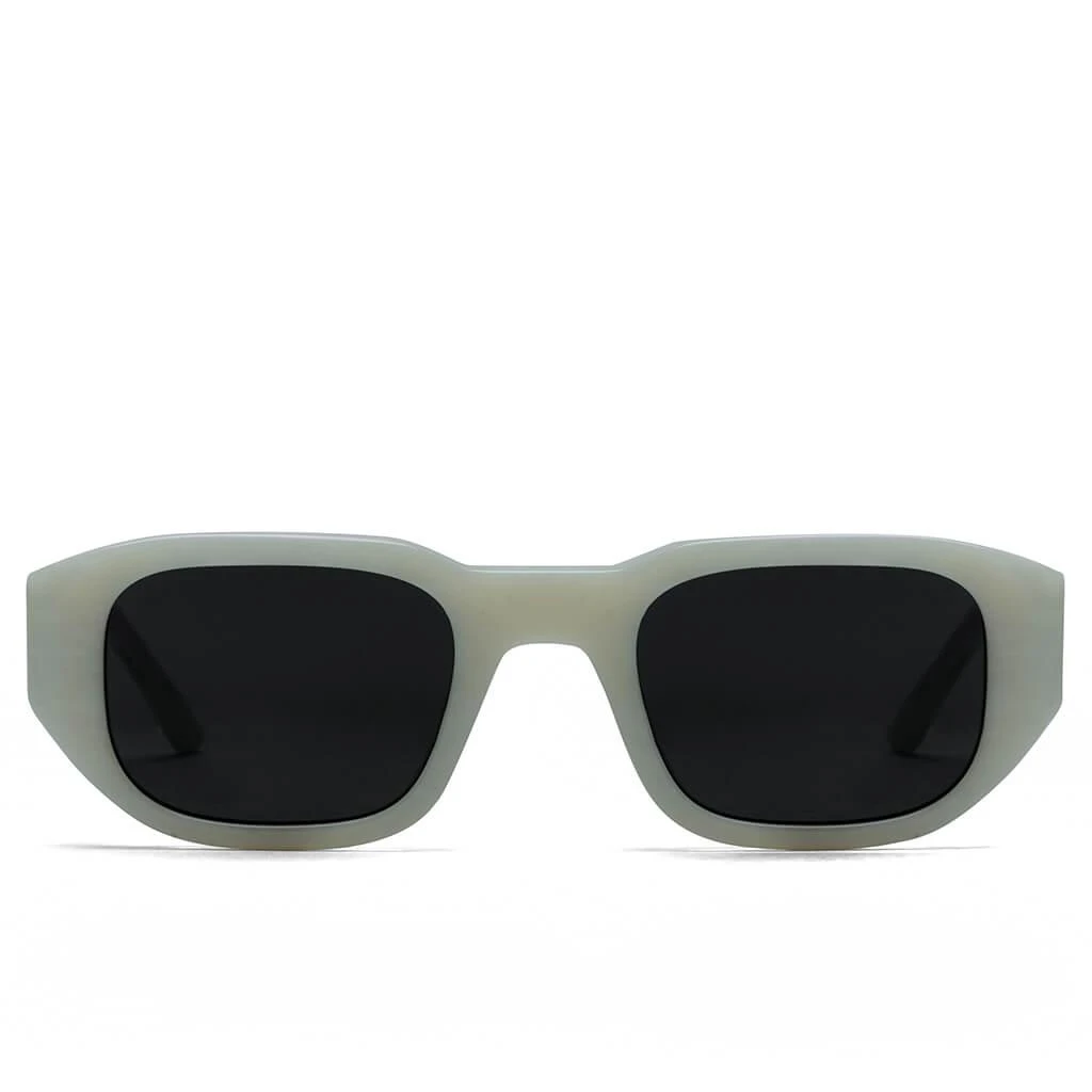 商品Thierry Lasry|Victimy 079 - White/Black,价格¥3659,第1张图片
