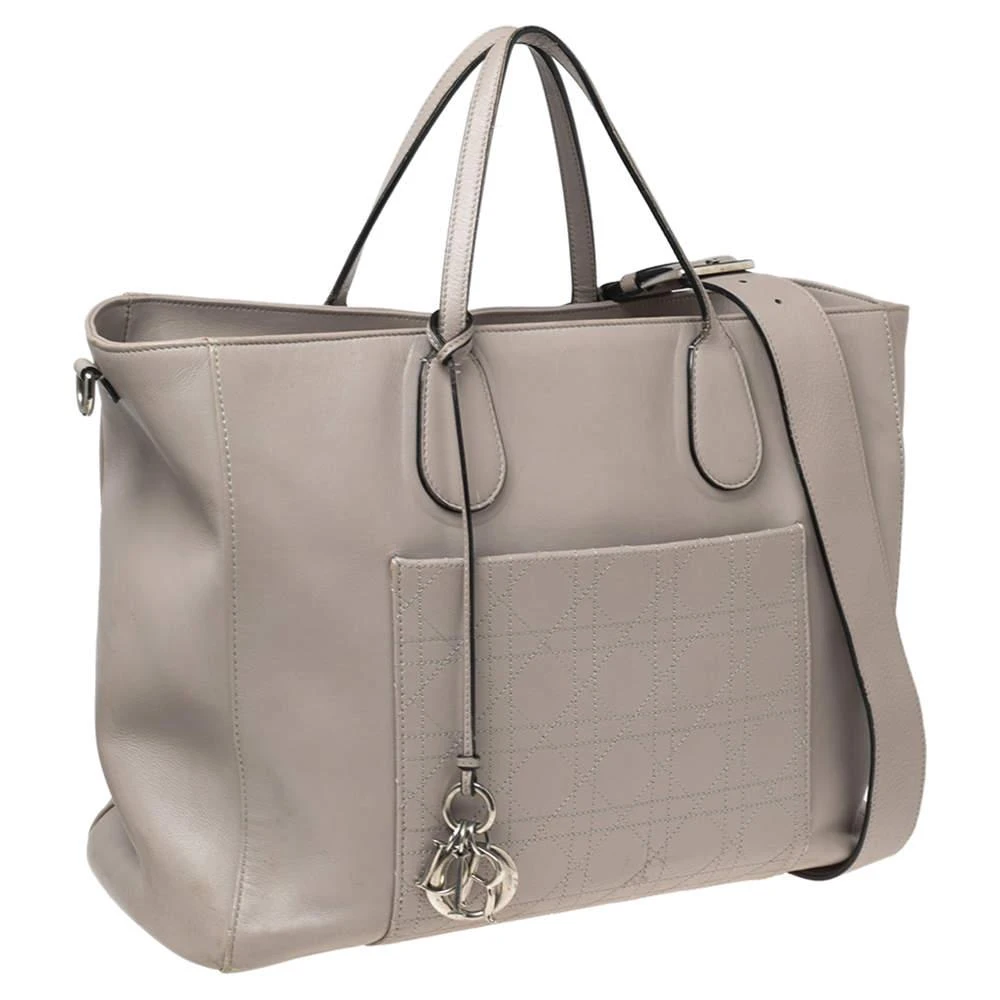 商品[二手商品] Dior|Dior Grey Leather Nappy Diaper Bag,价格¥2782,第3张图片详细描述