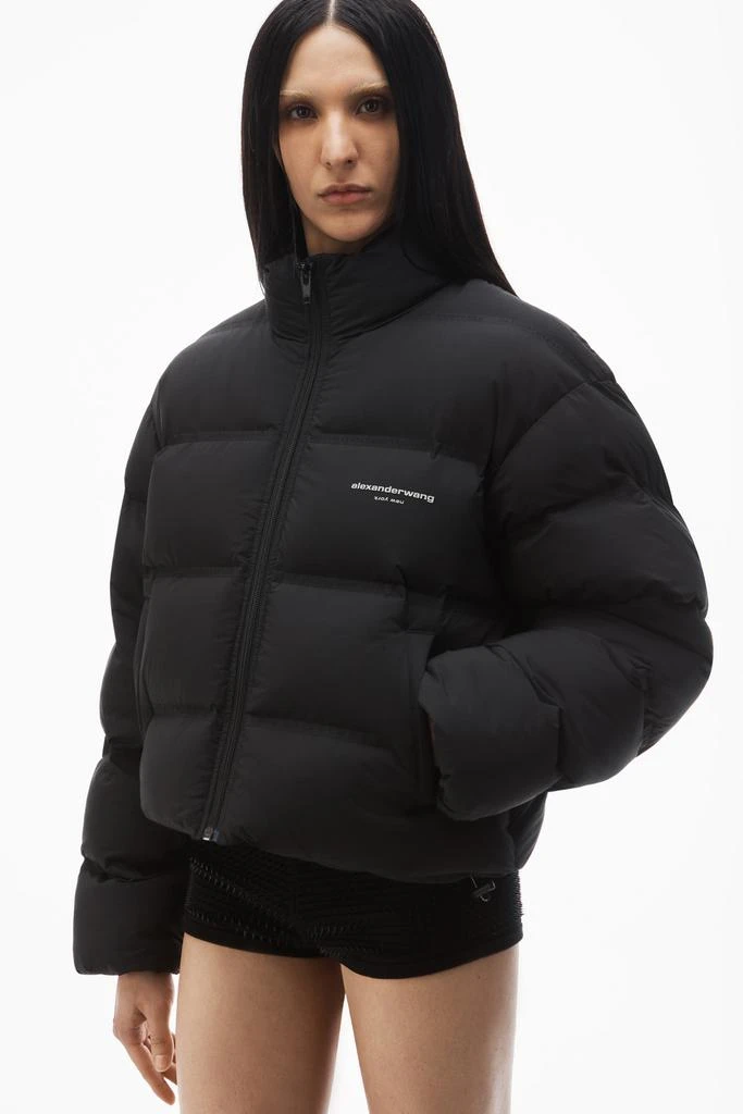 商品Alexander Wang|cropped puffer coat with reflective logo,价格¥5224,第3张图片详细描述