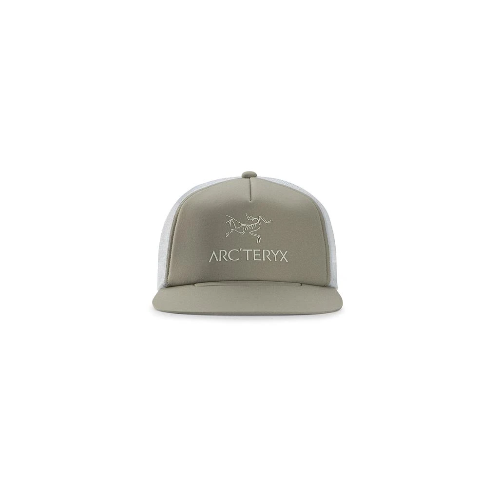 商品Arc'teryx|Arc'teryx Logo Flat Brim Trucker Hat | Flat-Brim Performance Trucker,价格¥640,第1张图片详细描述