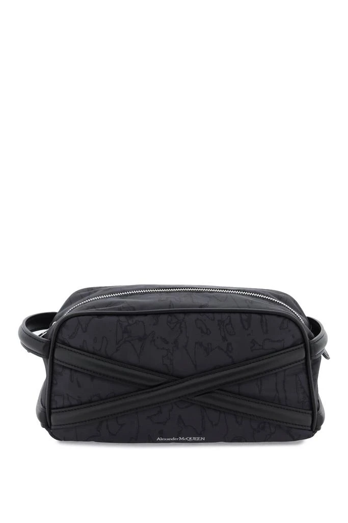 商品Alexander McQueen|CROSS STRAP LOGO PRINT WASH BAG,价格¥4335,第1张图片