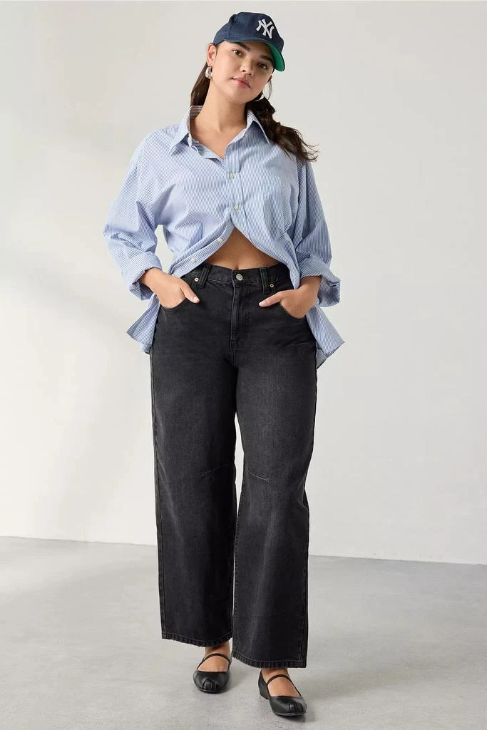 商品BDG|BDG Logan Buckle Baggy Barrel Jean,价格¥148,第1张图片