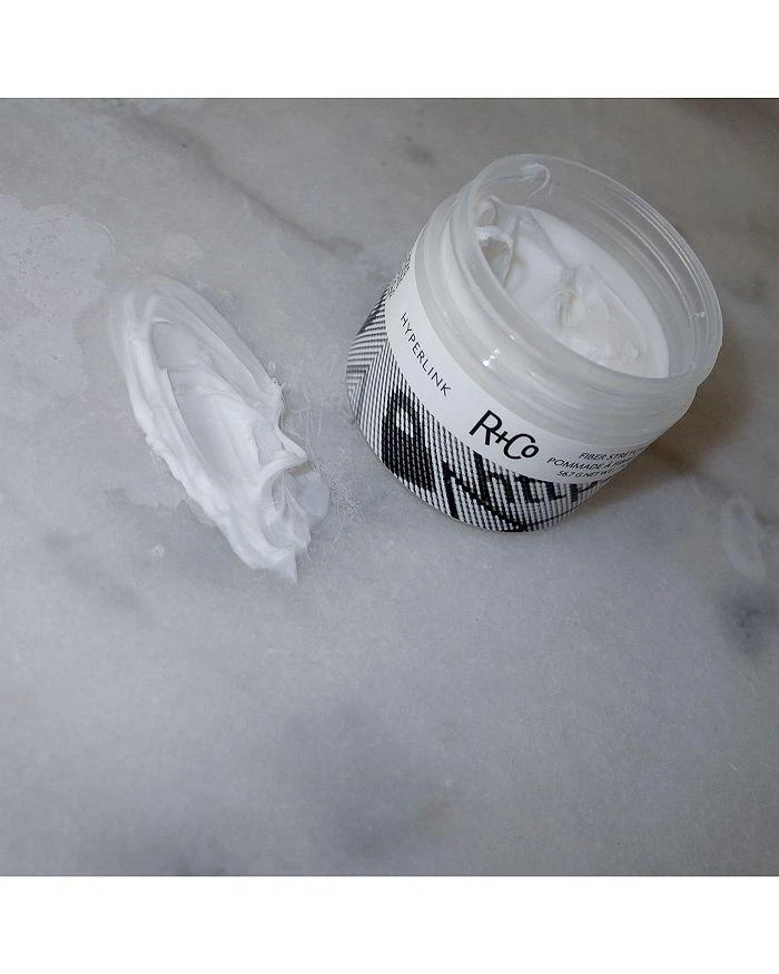 商品R+Co|R+Co Fiber Stretch Pomade 2 oz.,价格¥254,第3张图片详细描述