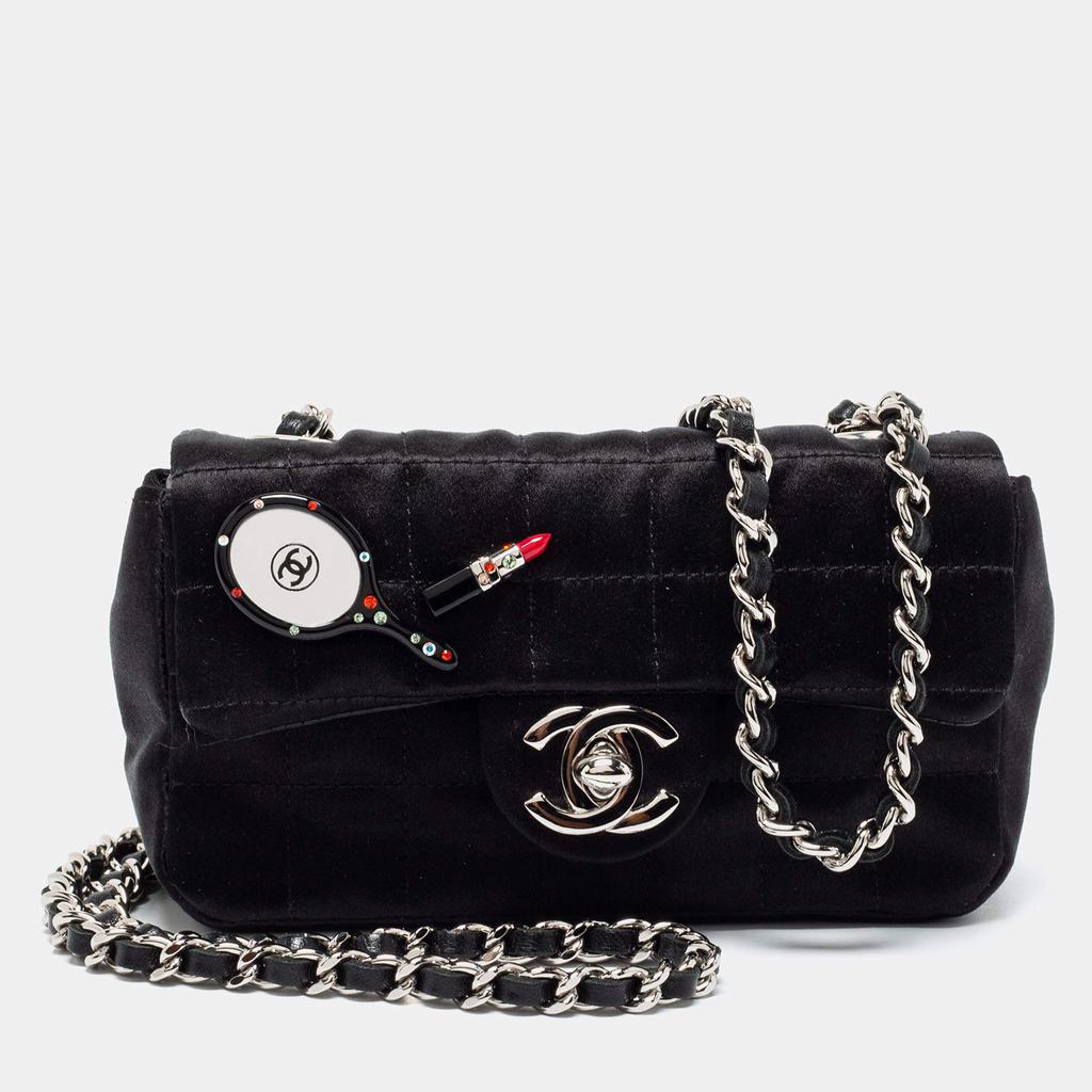 Chanel Black Quilted Satin Square Charms Flap Bag商品第1张图片规格展示