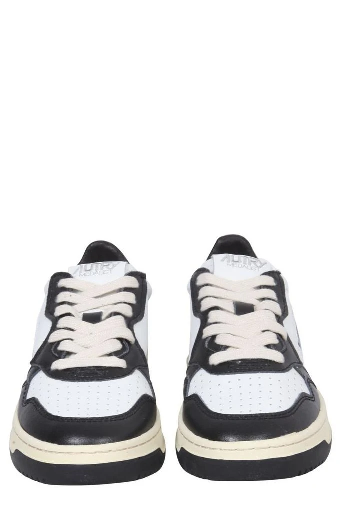 商品Autry|Autry Medalist Bicolor Low-Top Sneakers,价格¥1157,第2张图片详细描述