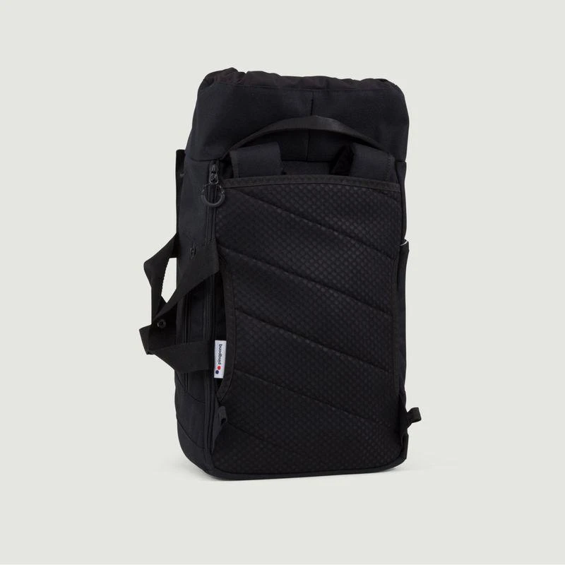 商品Pinqponq|Blok medium backpack Licorice Black PINQPONQ,价格¥1477,第5张图片详细描述