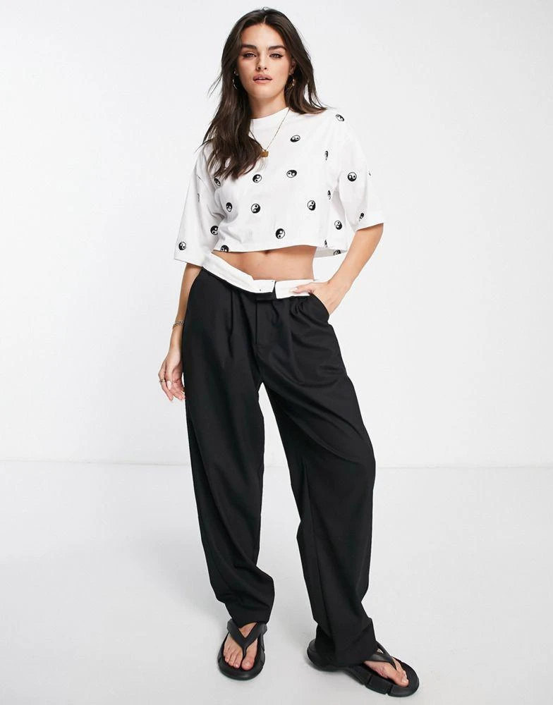 商品ASOS|ASOS DESIGN ying yang boxy graphic tee in white,价格¥185,第4张图片详细描述