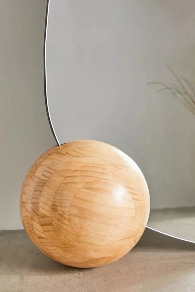商品Urban Outfitters|Safi Floor Mirror,价格¥4468,第4张图片详细描述