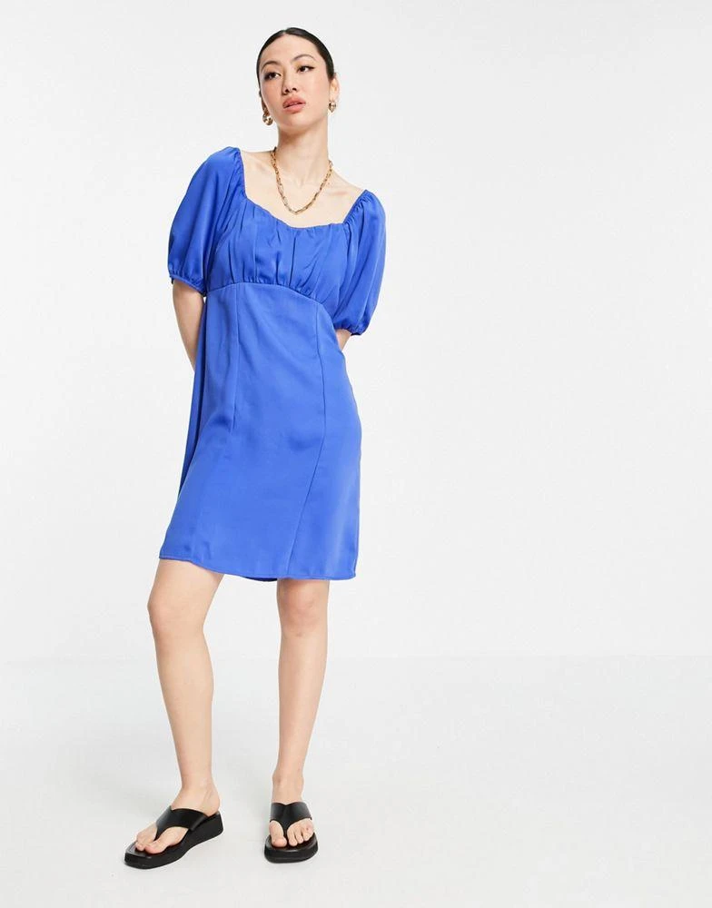 商品VERO MODA|Vero Moda milk maid mini dress with ruched bust in bright blue,价格¥82,第4张图片详细描述