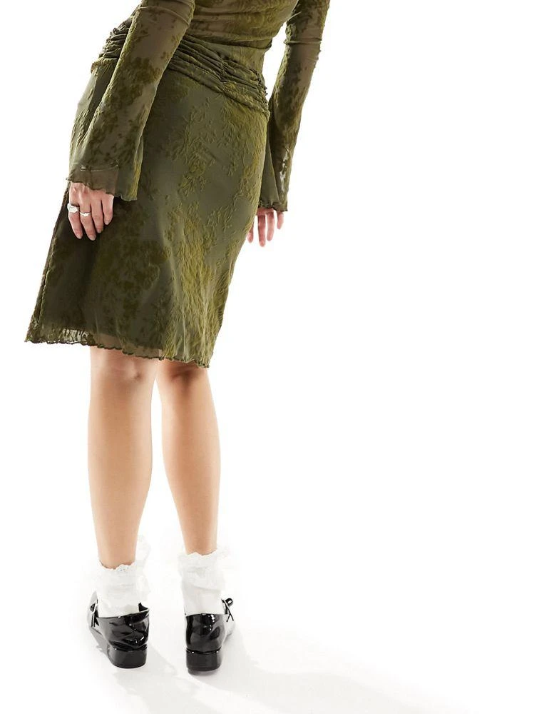 商品Motel|Motel flocked floral knee-length skirt in olive green co-ord,价格¥184,第3张图片详细描述