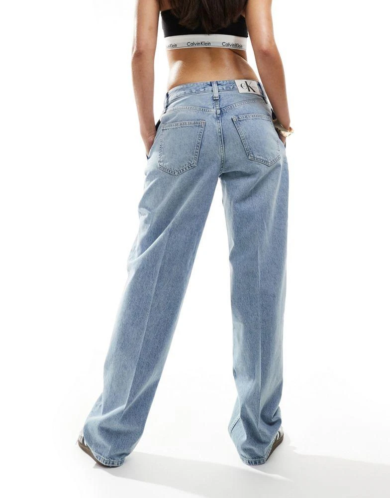 商品Calvin Klein|Calvin Klein Jeans 90s straight jeans in light wash,价格¥413,第3张图片详细描述