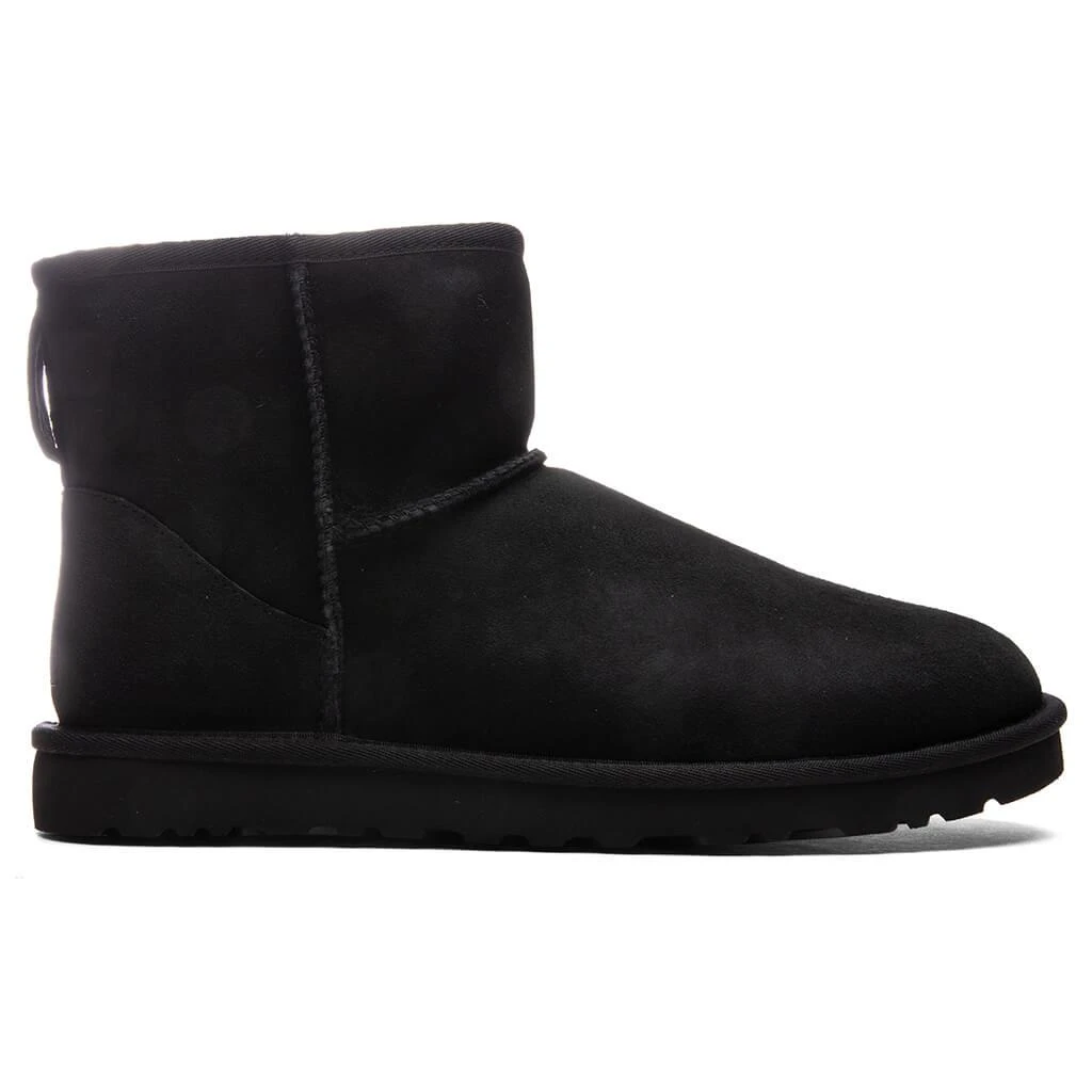 商品UGG|Men's Classic Mini Boot - Black,价格¥1137,第1张图片