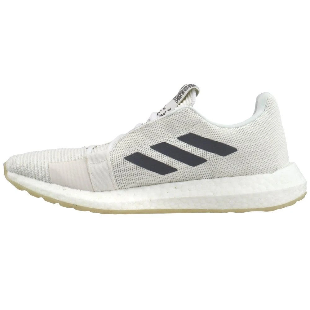 商品Adidas|女款 Senseboost Go 跑步鞋,价格¥375,第3张图片详细描述
