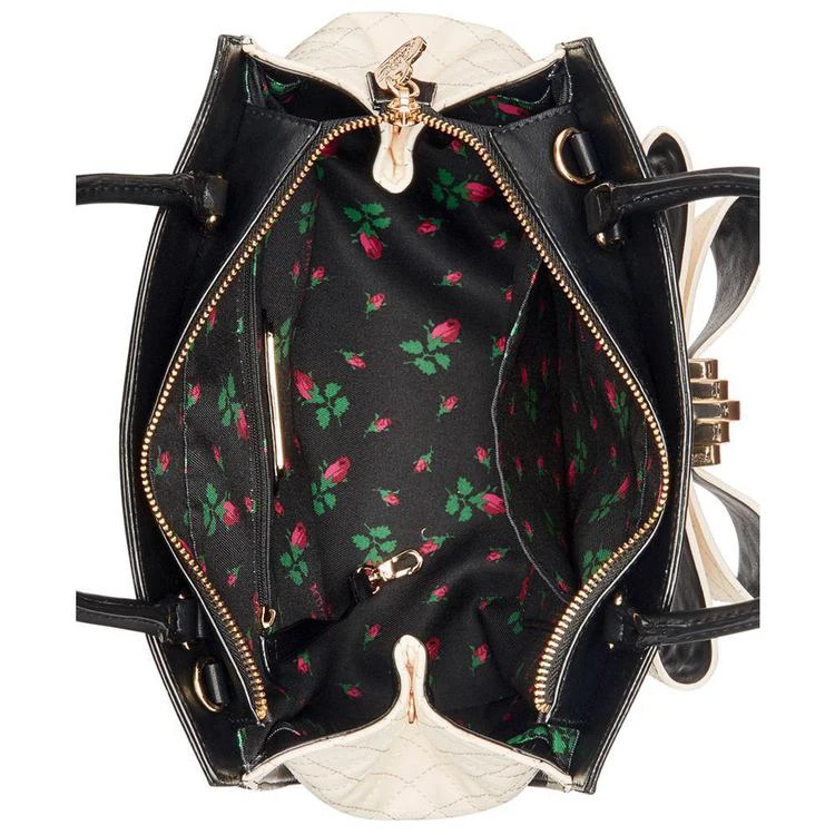 商品Betsey Johnson|Quilted Bow Medium Satchel, Created for Macy's,价格¥570,第4张图片详细描述