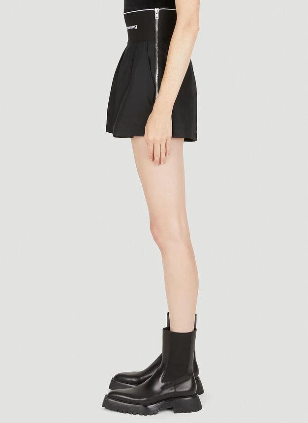 商品Alexander Wang|High Waist Pleated Shorts in Black,价格¥5292,第3张图片详细描述