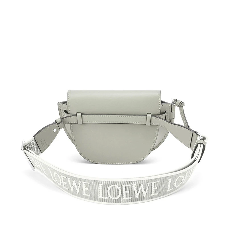 商品Loewe|【预售3-7天】罗意威 22春夏新款Gate Dual系列 女士迷你灰白色柔软小牛皮提花织物肩带单肩斜挎包腰包A650N46X13-1760,价格¥12662,第6张图片详细描述