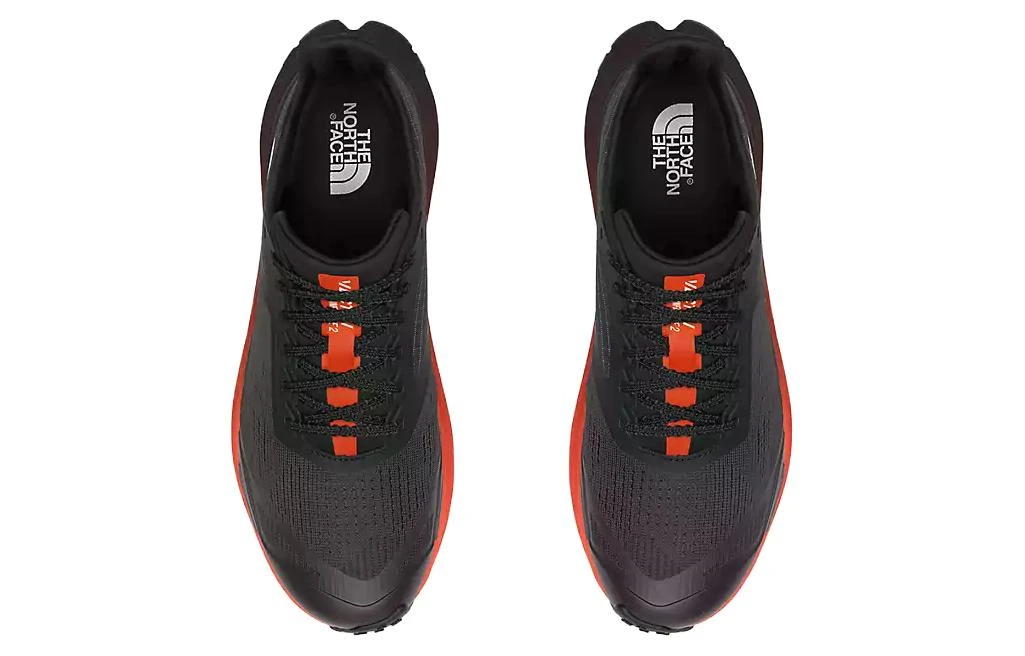 商品[国内直发] The North Face|北面 Vectiv Infinite 2 舒适减震防滑 低帮跑步鞋 男款 黑红,价格¥1475,第3张图片详细描述