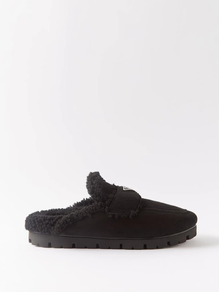 商品Prada|Triangle logo-plaque shearling-lined suede mules,价格¥8723,第1张图片