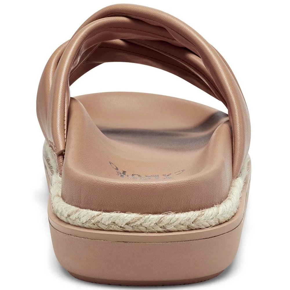 商品Vince Camuto|Women's Chavelle Crisscross Rubber Slide Sandals,价格¥336,第3张图片详细描述