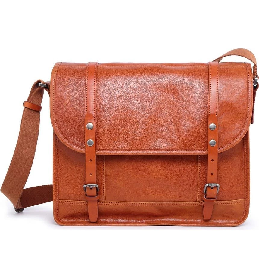 商品OLD TREND|Mountain Breeze Leather Messenger Bag,价格¥1355,第1张图片